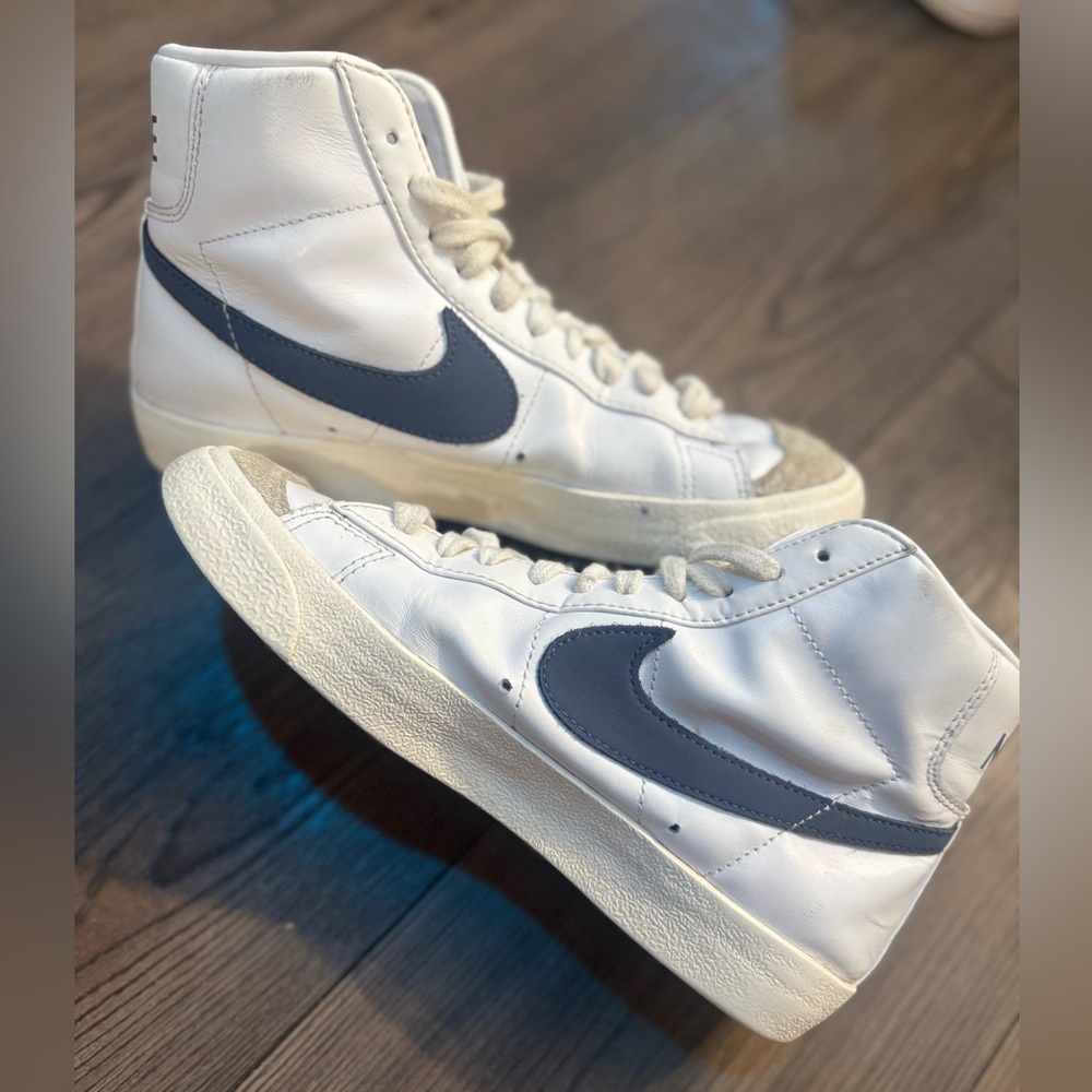 Nike Blazer Mid 77 Vintage White Blue Womens 7 CZ1055-125 - Picture 2 of 6